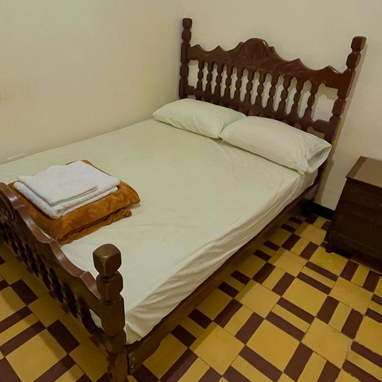 Casa Grande Hostal - Habitación Doble con baño compartido - 14