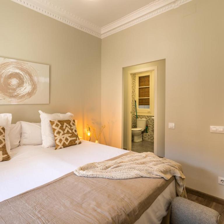 13PAR1004 - Fabulous apartment in the heart of Barcelona - Two-Bedroom Apartment - 37