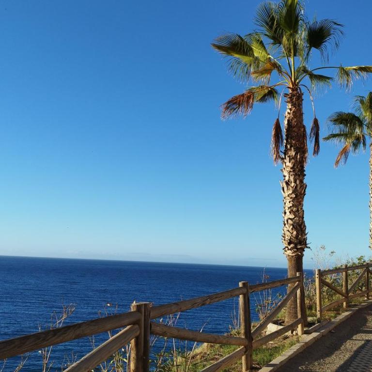 Vistas al Mar y parking gratis - Apartamento de 3 dormitorios - 37