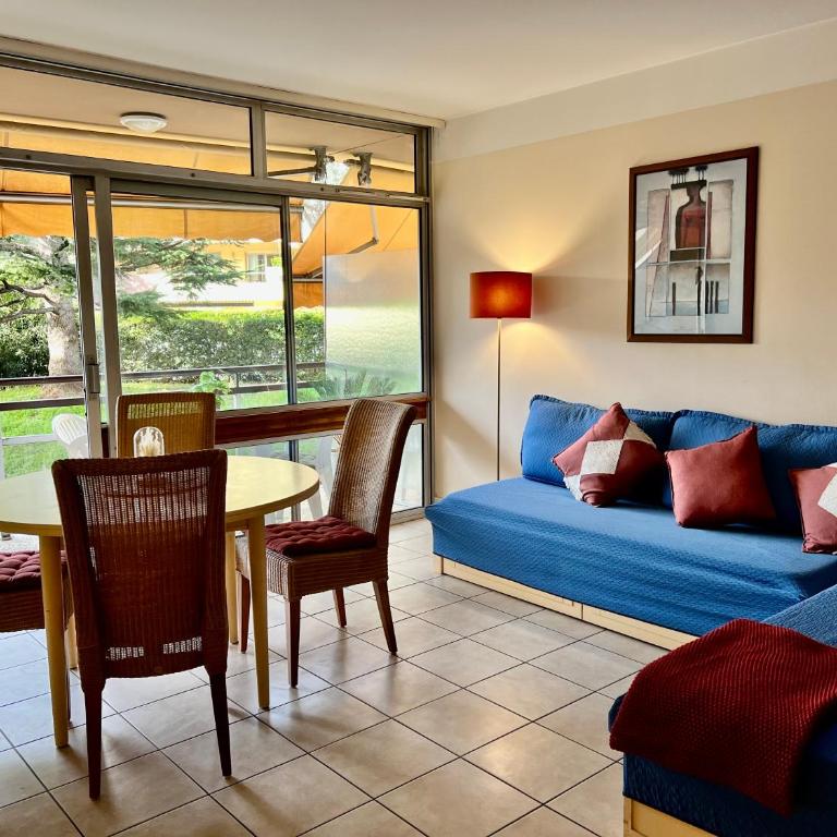 Appartement Nice aéroport seafront with pool - Appartement 2 Chambres - 7