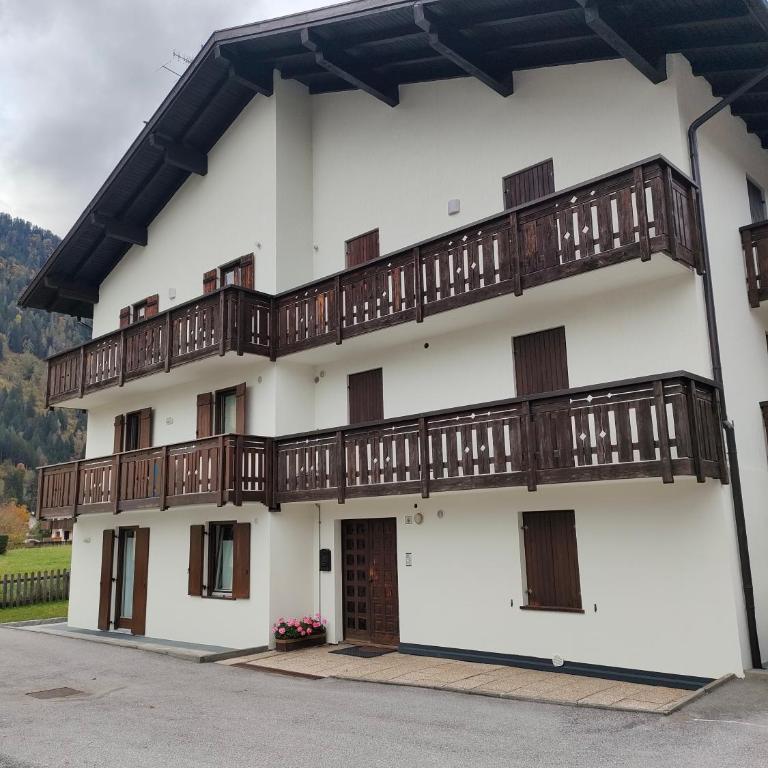 Pinzolocasa - Casa con 2 Camere da Letto - 2