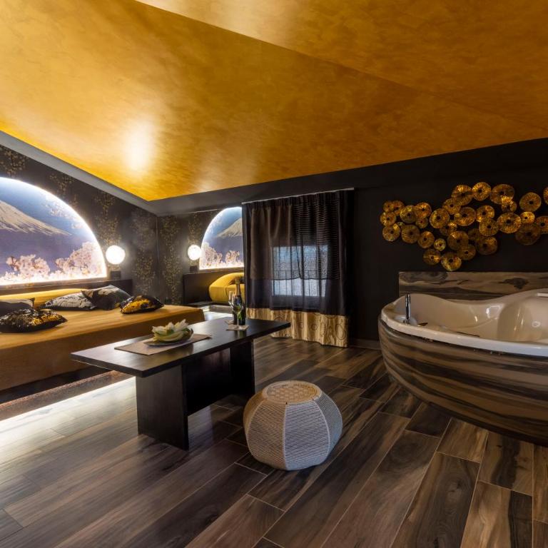 Suite Dreams Montecatini - Camera King con Vasca Idromassaggio - 1