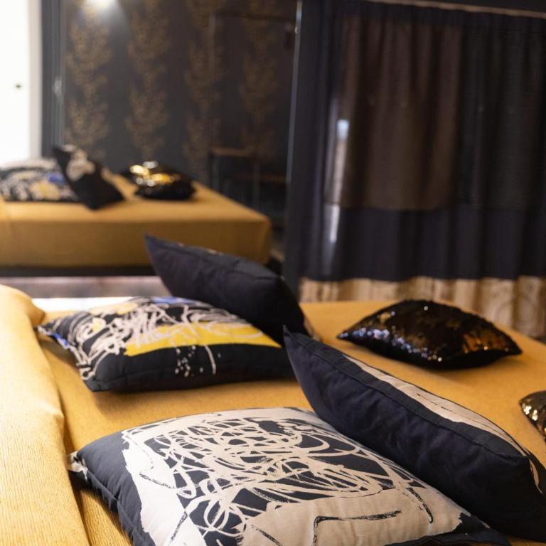 Suite Dreams Montecatini - Camera King con Vasca Idromassaggio - 5