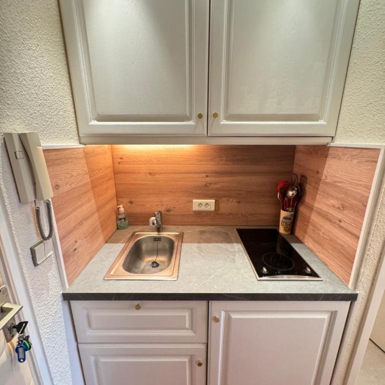 Studio dans résidence, piscine lagon, tennis et aire de jeux - Appartamento con Vista Giardino - 14