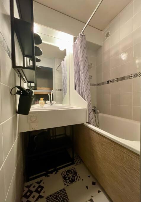 Chaleureux studio à 150m du Point Show - Apartment mit 1 Schlafzimmer - 9