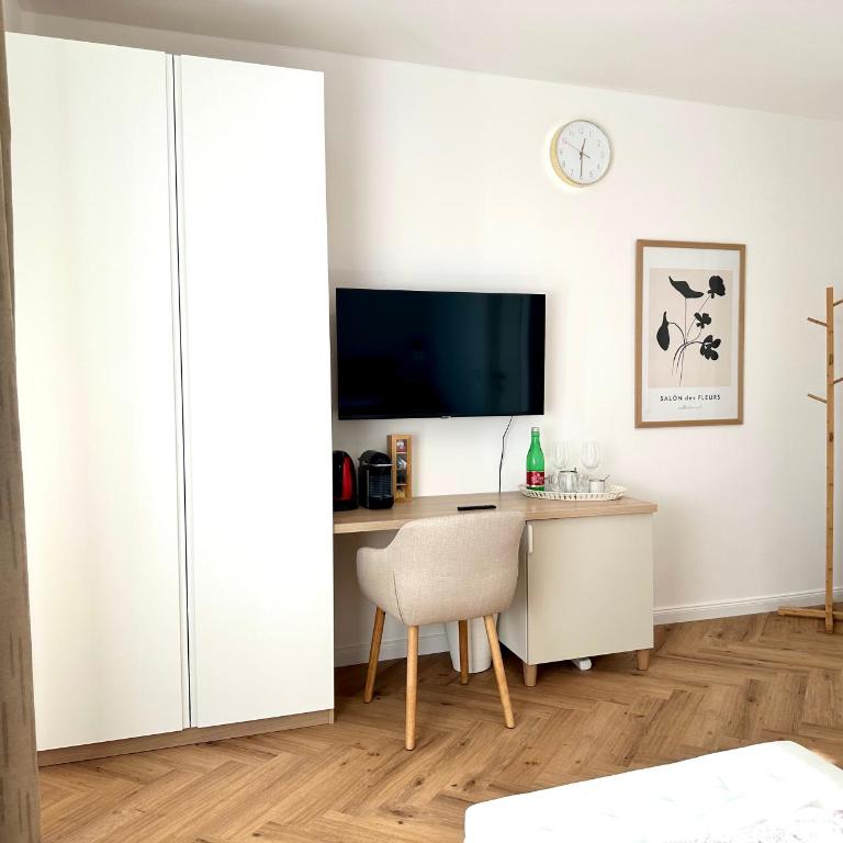 morand I Apartments - Deluxe Doppelzimmer mit Balkon - 4