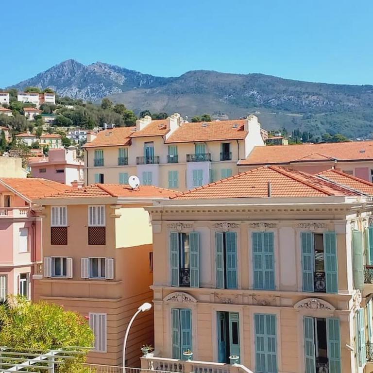 Le REGENCY, appartement familial au cœur du centre-ville, des célèbres jardins Biovès, et seulement à 1 minute à pied de la plage - Apartment mit 3 Schlafzimmern - 8
