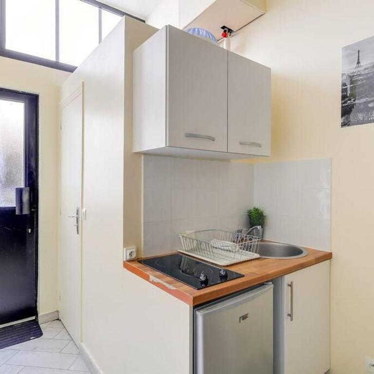 Unique Studio in Marais - One-Bedroom Apartment - 3
