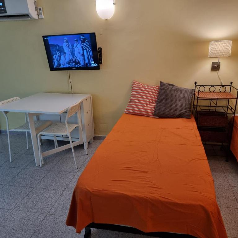 Apart 2 beds 1 sofabed downtown 31 nigths min Barcelona - One-Bedroom Apartment - 11