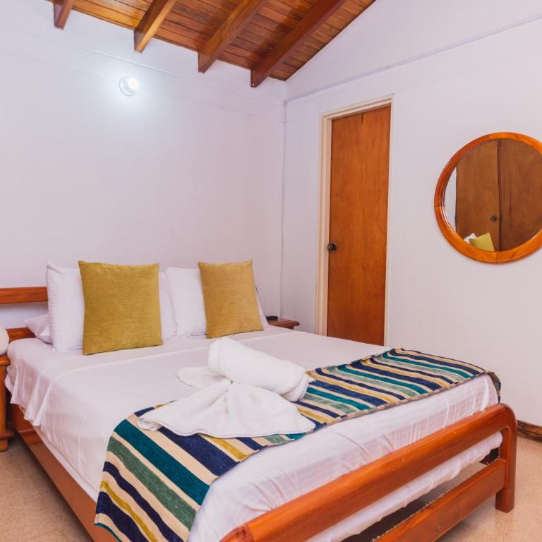 Hotel Guatatur - Habitación Doble Deluxe - 5