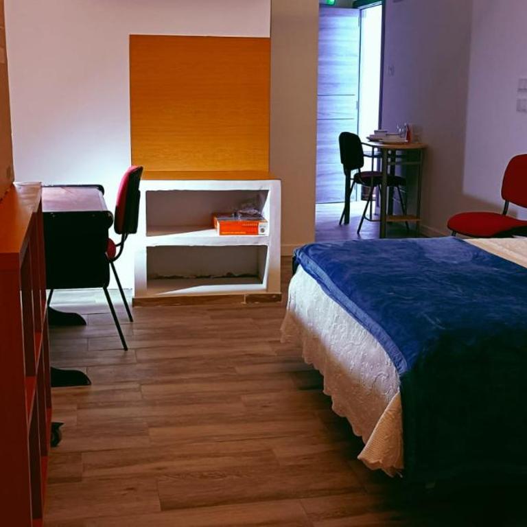 Don Víctor - One-Bedroom Family Apartment - 8