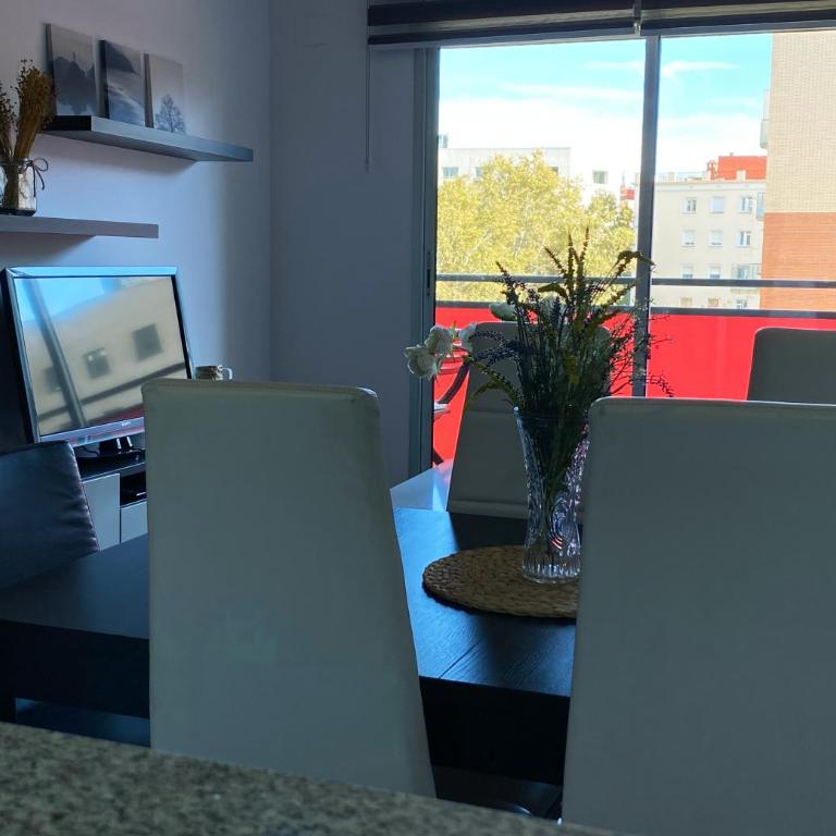 Barcelona Beach Breeze - Two-Bedroom Apartment - 13