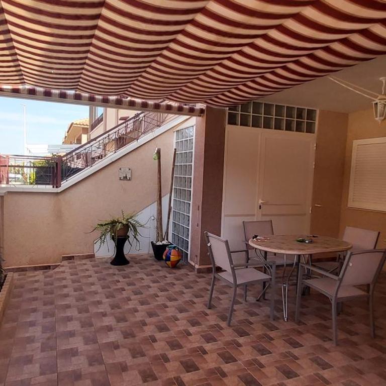 Adosado con piscina y terraza a 700m de la playa - Two-Bedroom House - 3