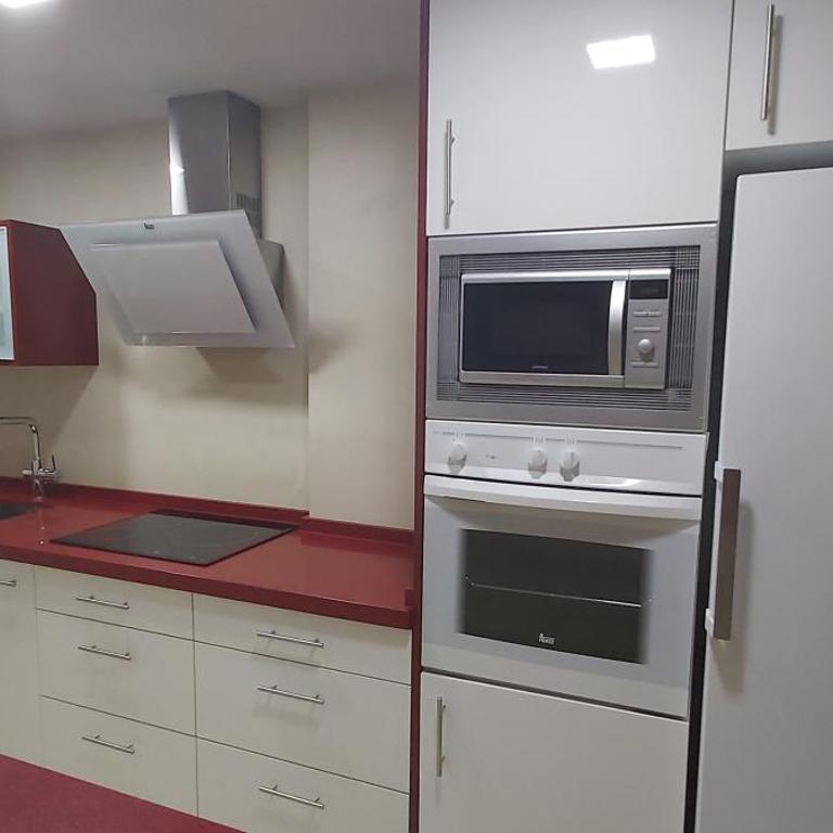 Adosado con piscina y terraza a 700m de la playa - Two-Bedroom House - 21