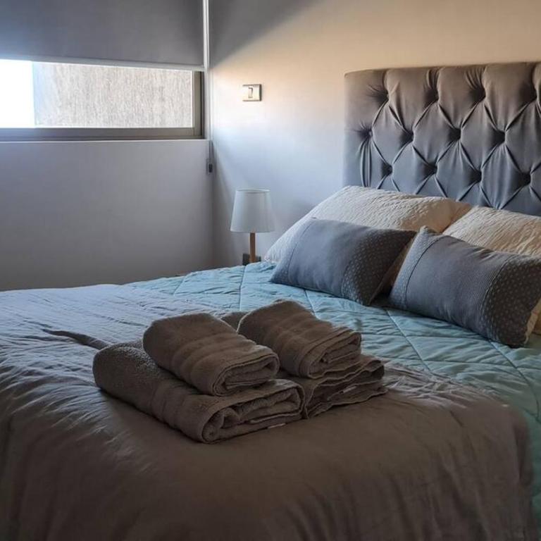 Cómodo Dpto a pasos de Mall La Portada - Two-Bedroom Apartment - 3