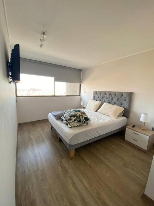 Cómodo Dpto a pasos de Mall La Portada - Two-Bedroom Apartment - 7