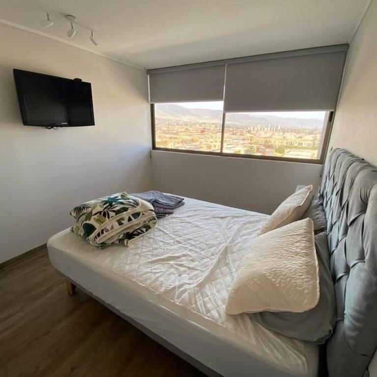 Cómodo Dpto a pasos de Mall La Portada - Two-Bedroom Apartment - 11