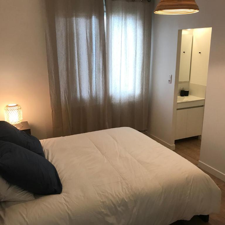 Maison confortable et calme/5 chambres & 6 SdB - Villa - 11