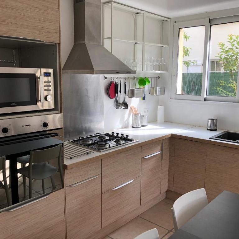 Maison confortable et calme/5 chambres & 6 SdB - Villa - 43