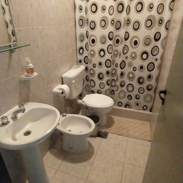San Miguel Departamentos - Habitación Triple Básica con baño compartido - 5