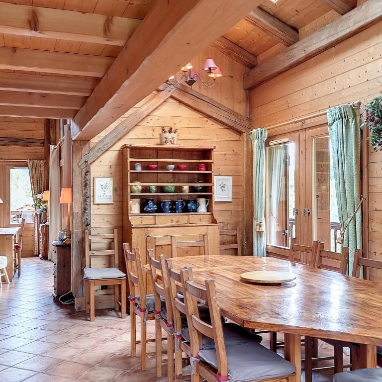 Chalet rénové 3 étoiles, 14 pers, vue Mont Blanc, Wifi - Chalet 3 Chambres - 5