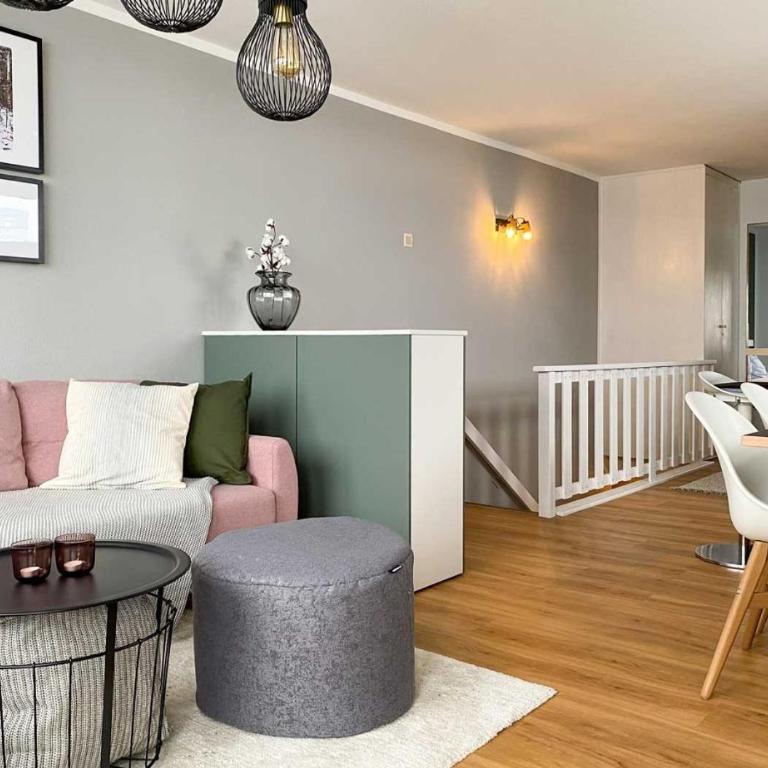 Charmante Ferienwohnung mit Sauna und Schwimmbad im zauberhaften Bayerischen Wald - Apartamento con balcón - 2