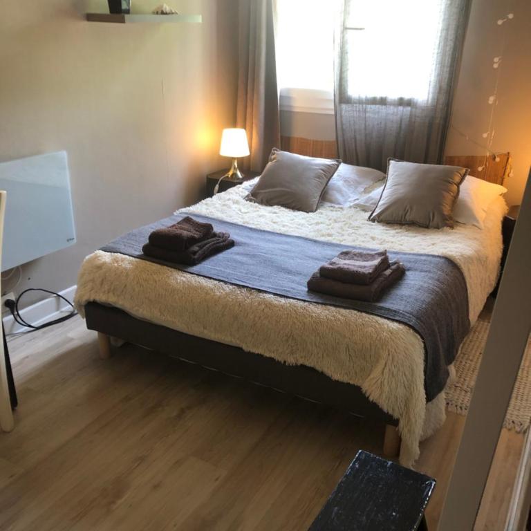 Charmante chambre privée 5/10 mn du CentreVille/Port-Jardin/Parking - Habitación Doble Estándar con ventilador - 18