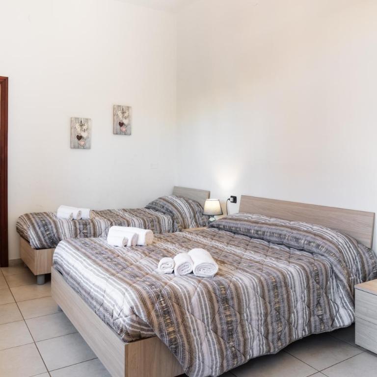 Le Torrette Rooms and Apartments - Camera Tripla con Balcone - 3