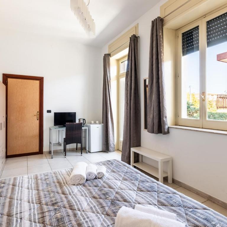 Le Torrette Rooms and Apartments - Camera Tripla con Balcone - 2