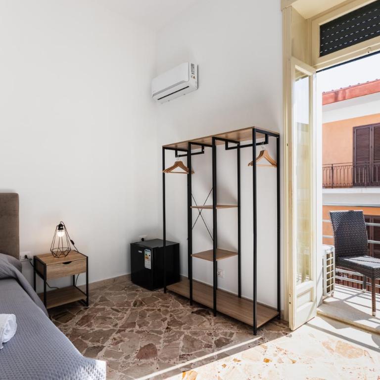 Le Torrette Rooms and Apartments - Camera Matrimoniale con Balcone - 4