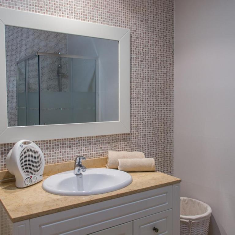 Villa Señorio del Castillo - Private Heated Pool - Ocean Views - Three-Bedroom Villa - 56