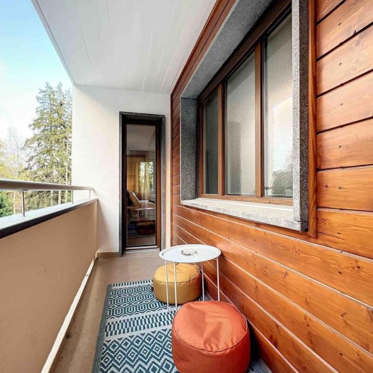 Primeroses I 43m2 I Balcony I Near the centre 9 min - Appartement 1 Chambre - 22