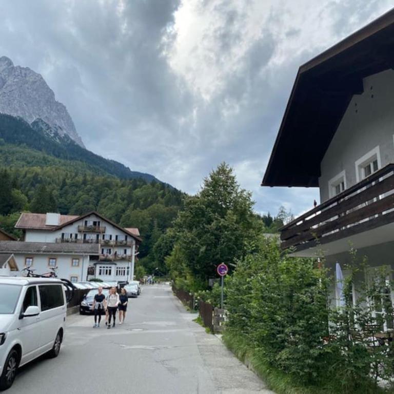 Moderne Ferienwohnung in Hammersbach / Grainau - Apartment mit 3 Schlafzimmern - 21