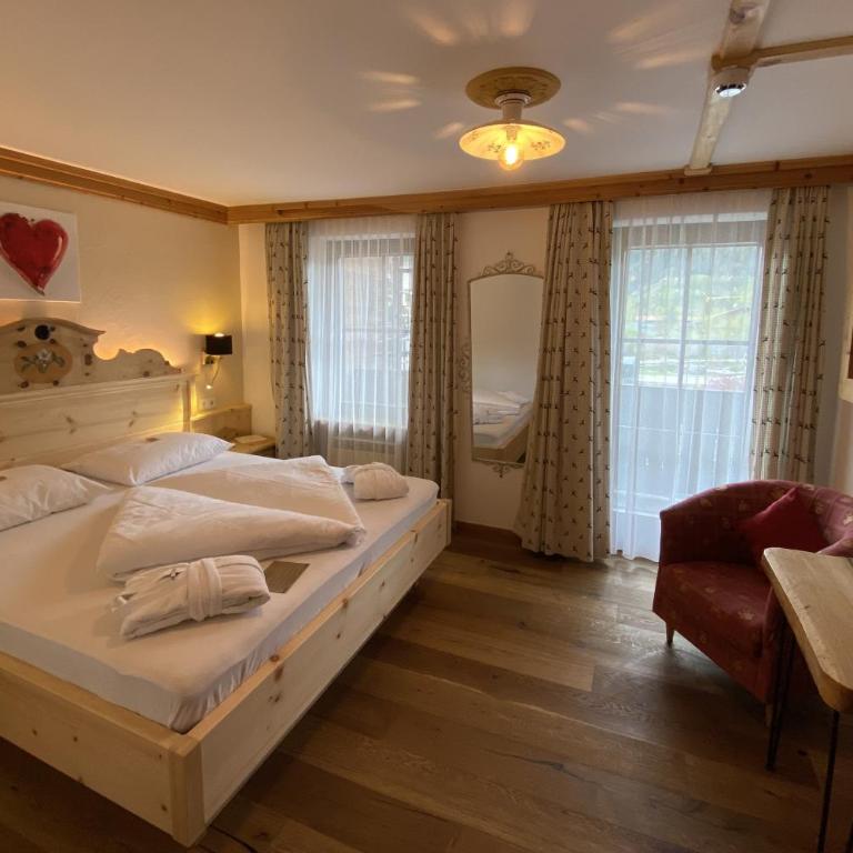Familien- und Vitalhotel Mühlpointhof - Doppelzimmer mit Balkon - 5