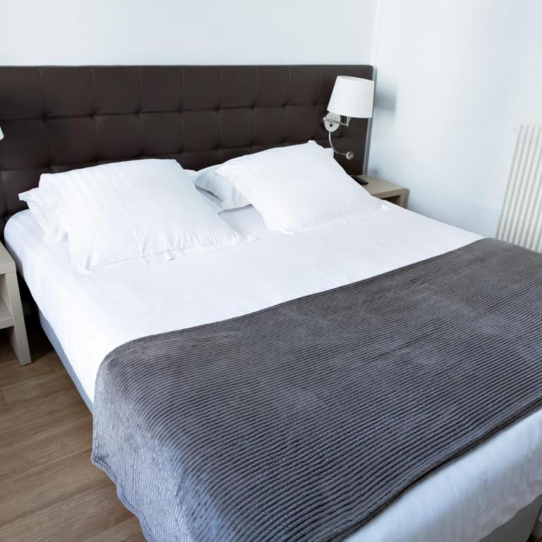 Le Saint Louis - Chambre Triple avec Douche - 3