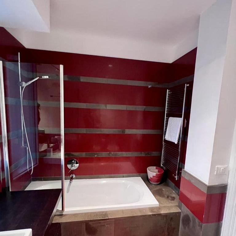 B&B Azuni Home - Camera Tripla con Bagno Privato Esterno - 5