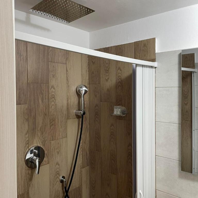 Exclusive B&B - Deluxe Double Room (2 Adults + 1 Child) - 7