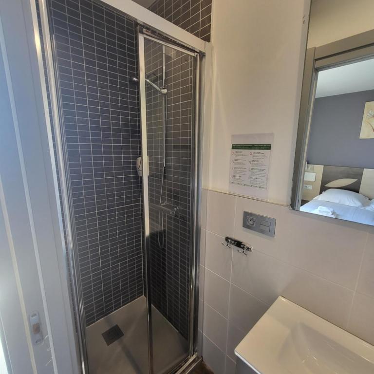 Hotel Bellevue - Chambre Double - Vue sur Mer - 1