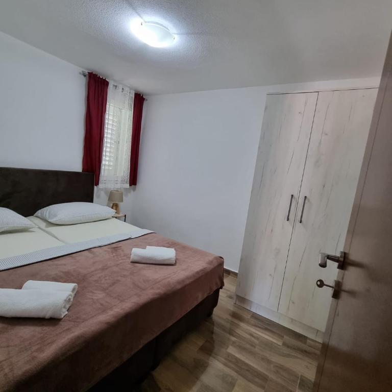 Apartments Ljubica Tivat - One-Bedroom Apartment - 2