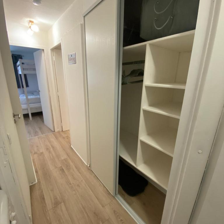 Appartement au pied des pistes et commerces - 5 personnes - Apartamento de 1 dormitorio - 12