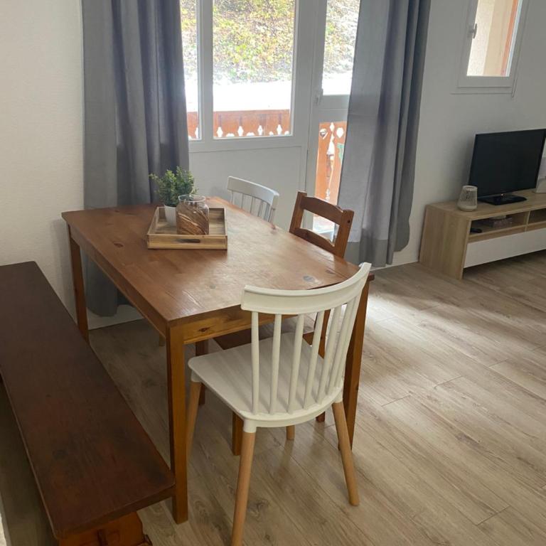 Appartement au pied des pistes et commerces - 5 personnes - Apartamento de 1 dormitorio - 6