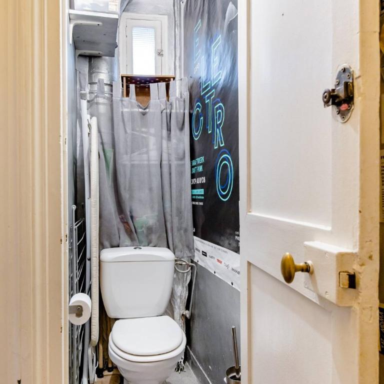 Bel appartement Ile saint Louis, Paris centre - Chambre Double avec Salle de Bains Commune - 4