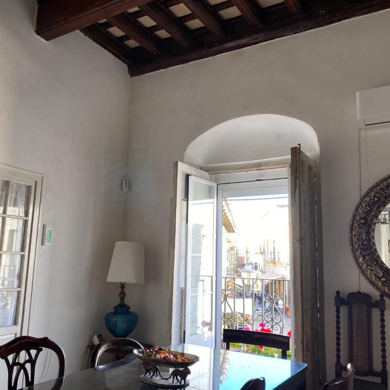 Gran casa señorial de 300m en centro histórico - Apartamento - 68