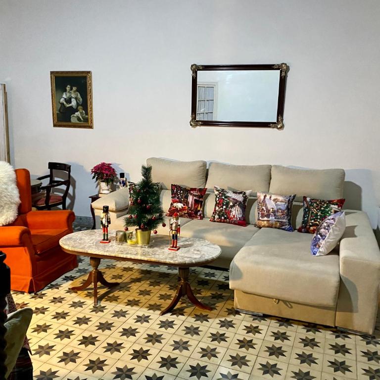 Gran casa señorial de 300m en centro histórico - Apartamento - 70