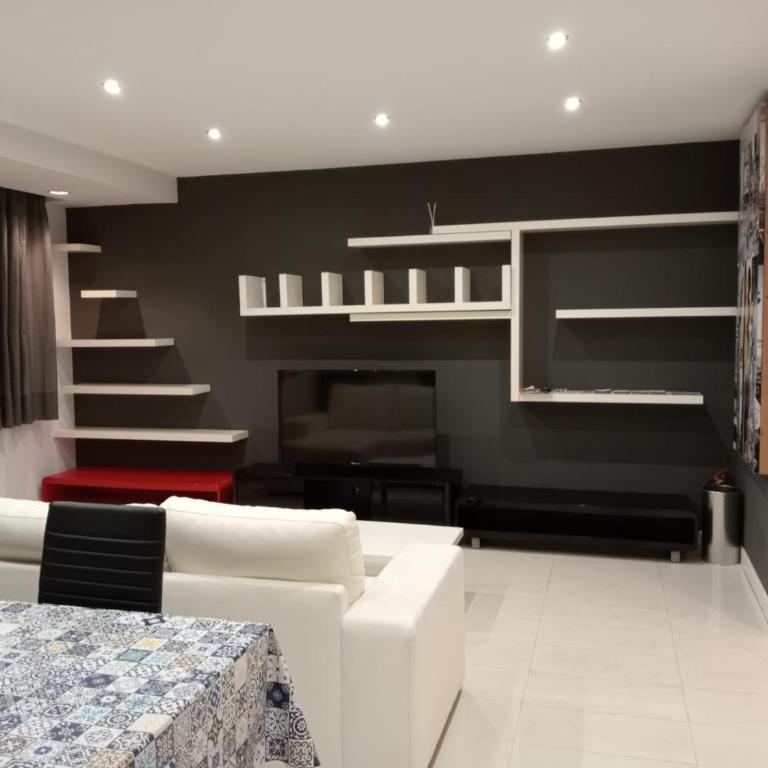 apartamento COLON !!PARKING PRIVADO GRATUITO !! - Apartamento de 2 dormitorios - 4