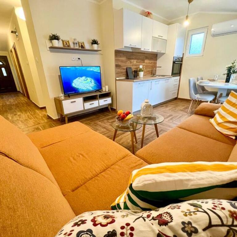 Household Vlaovic - Four-Bedroom House - 32