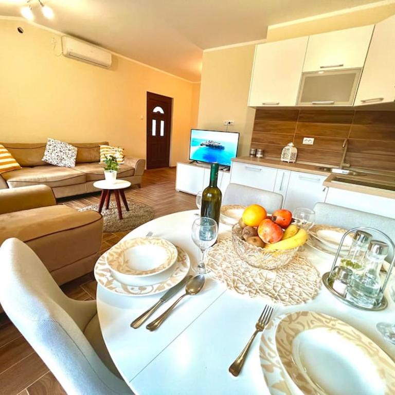 Household Vlaovic - Four-Bedroom House - 25
