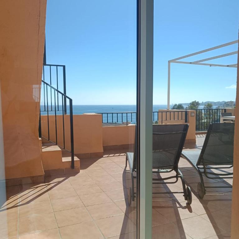 Carvajal Beach Seaview Apartment - Two-Bedroom Apartment - 17
