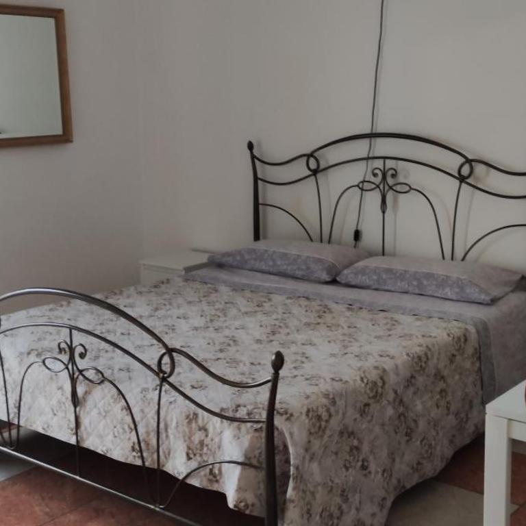 DA VINCI AFFITTACAMERE BORGO - Triple Room with Private External Bathroom - 13