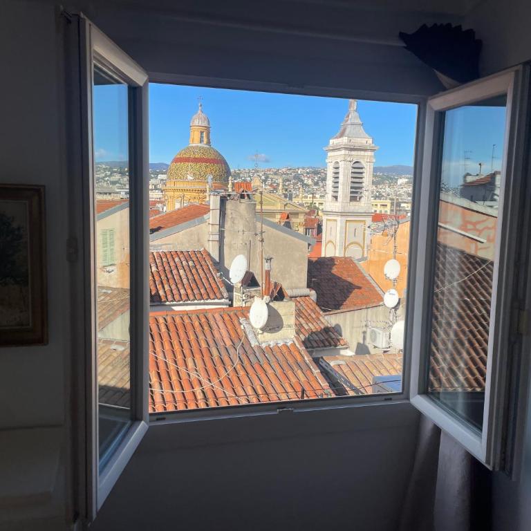 Triplex Toit-Terrasse Authentique Vieux-Nice & Mer - Appartement avec Terrasse - 6